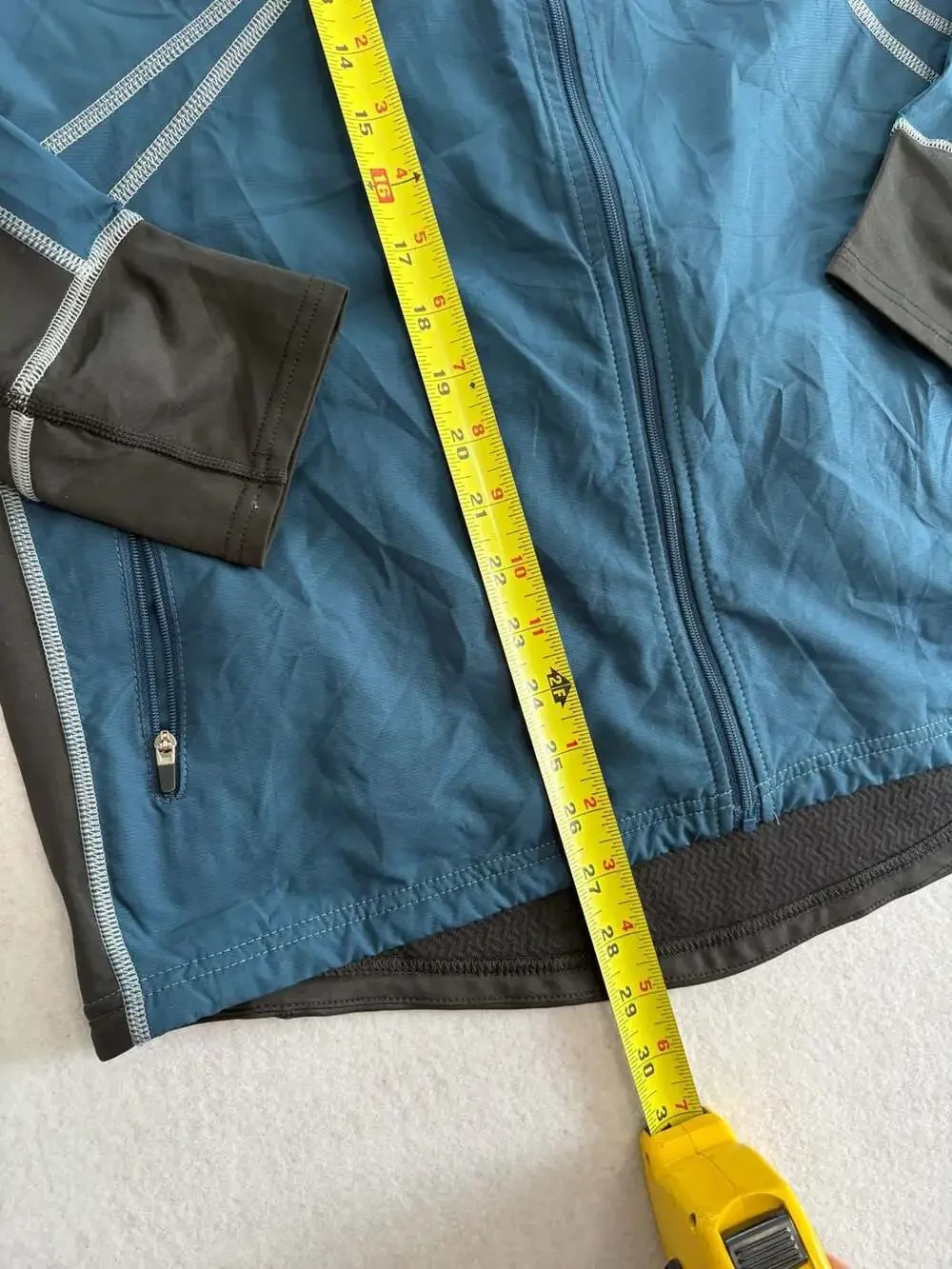 The North Face Men’s Jacket Large Running Track Suit Windbreaker Pullover L